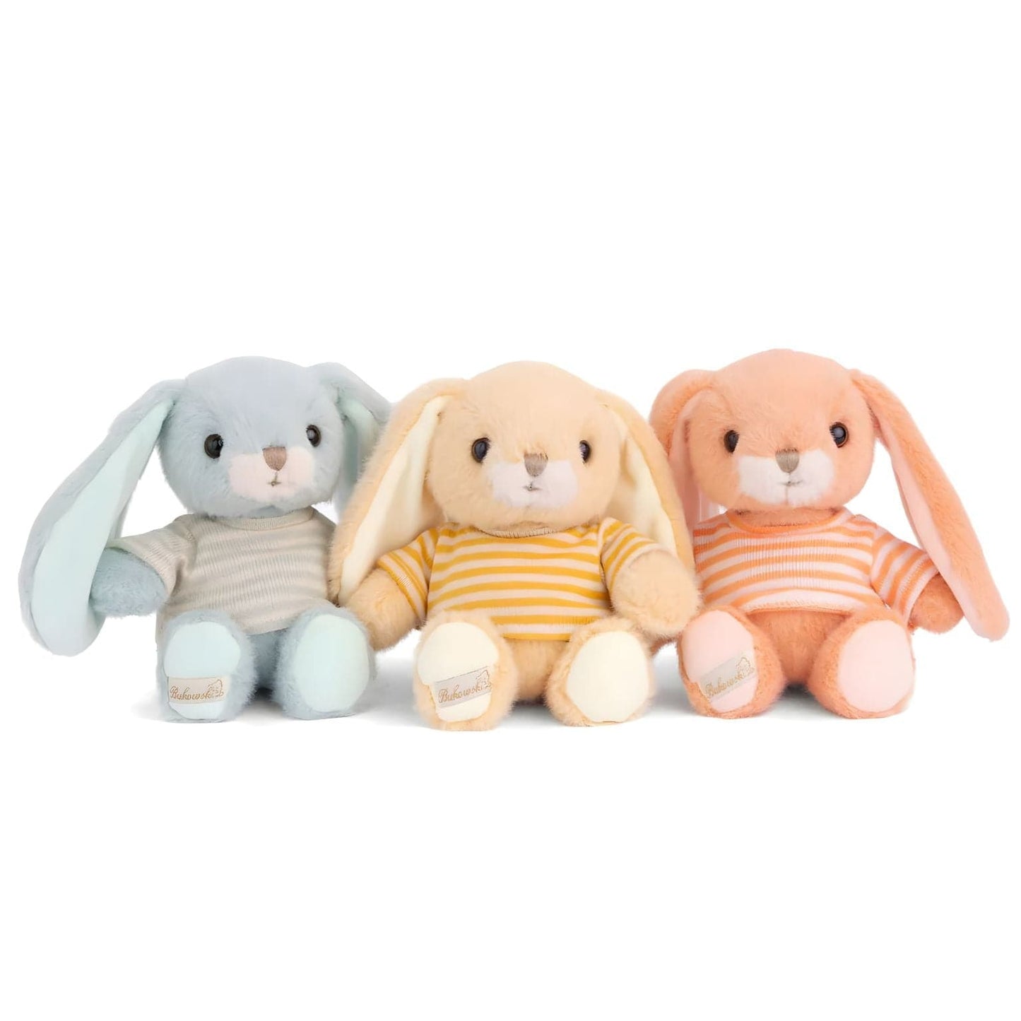 Coelho de peluche cor-de-laranja com t-shirt às riscas brancas e laranja