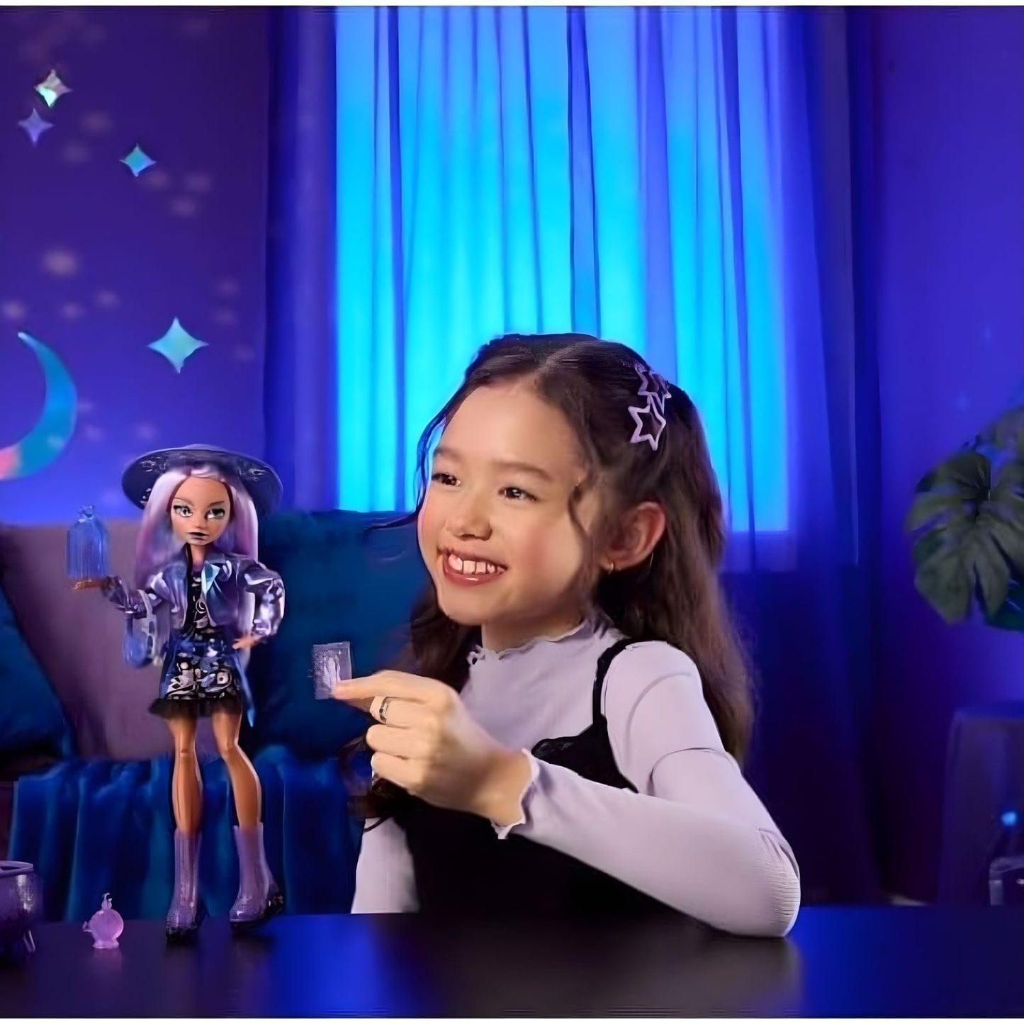 Boneca Layla Stone da coleção Monster High Moonspell Magic