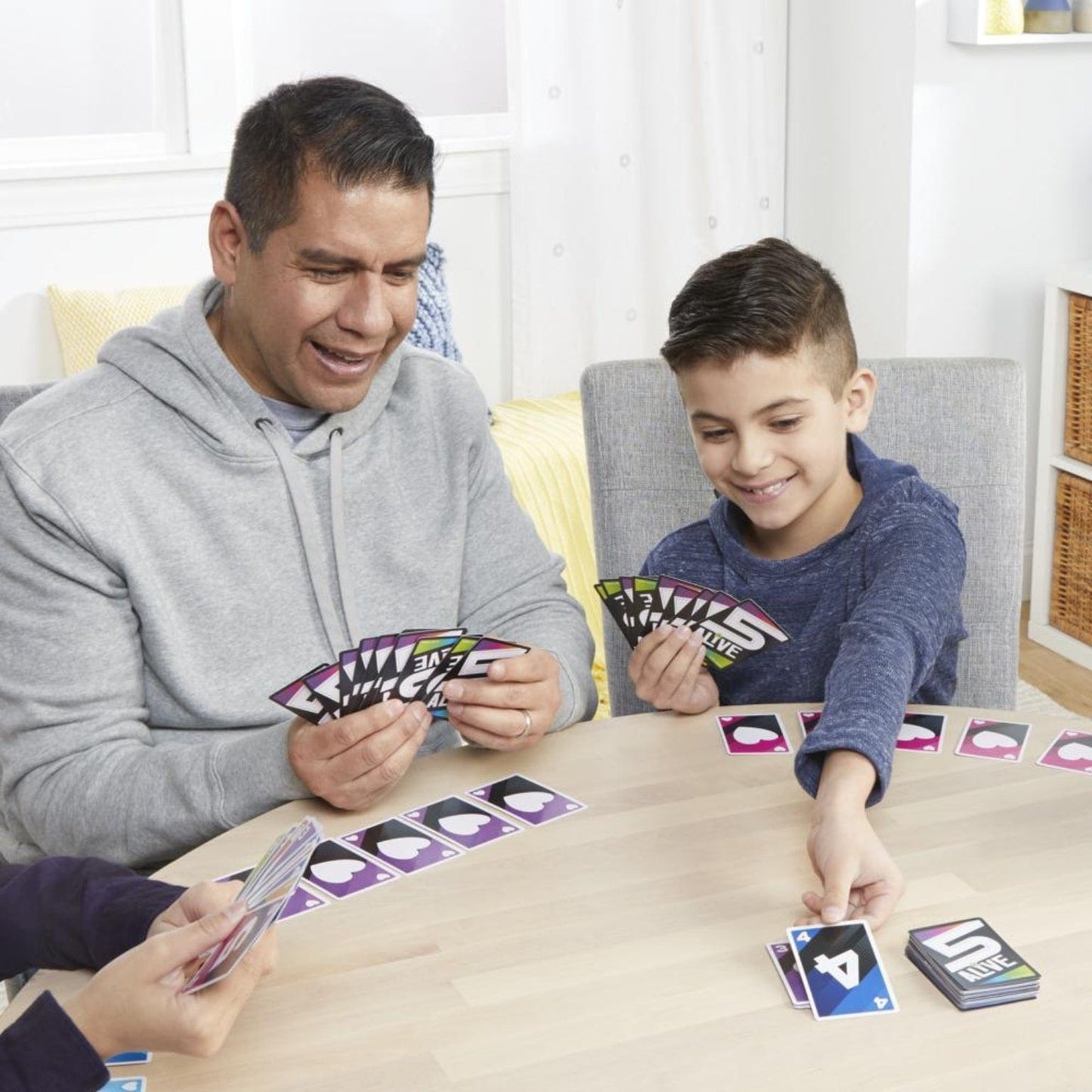 Apresentamos Cartas Five Alive com o SKU 90420524 recomendado para + 8 anos