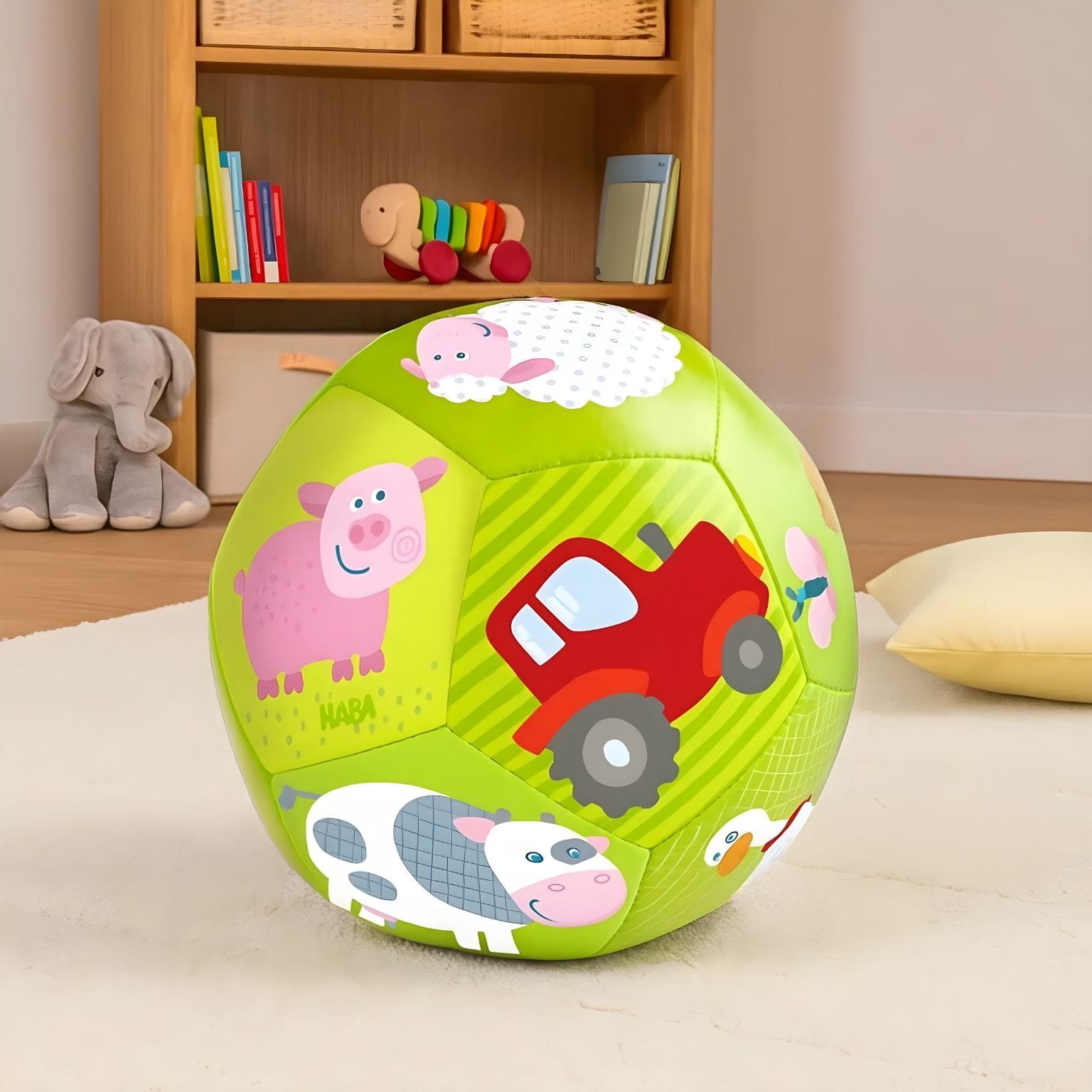 Bola de bebé Animais na Quinta 11 cm detalhe do design