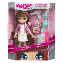 Boneca Unique Eyes Sophia com vestido branco e casaco cor-de-rosa