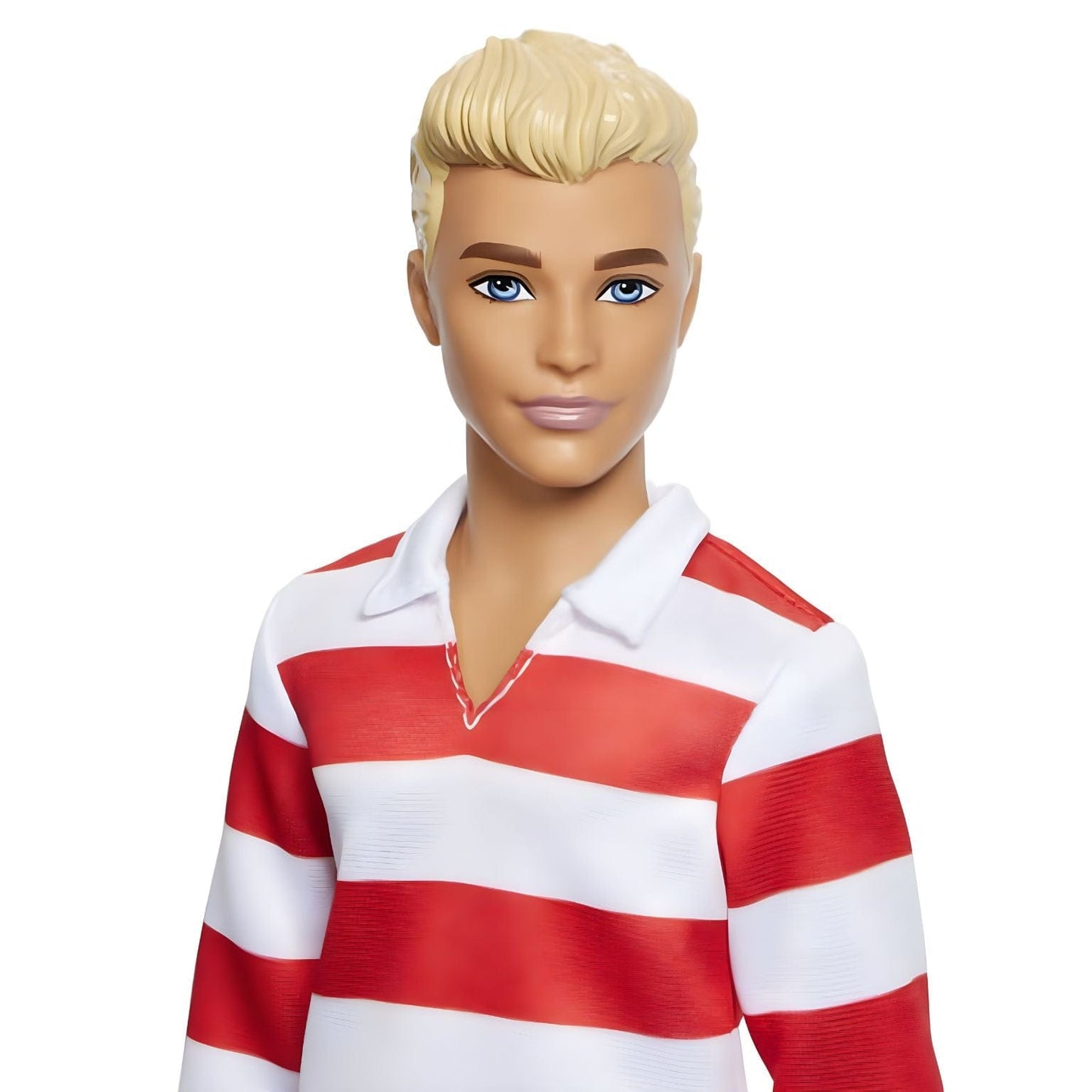 Boneco Ken com camisa às riscas vermelhas e brancas, calções rosa e ténis brancos