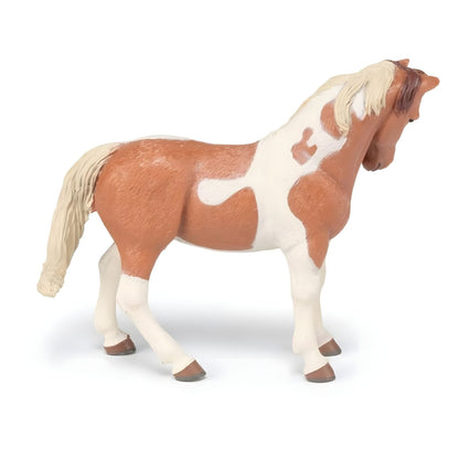 Rubber figure spotted mare in detail