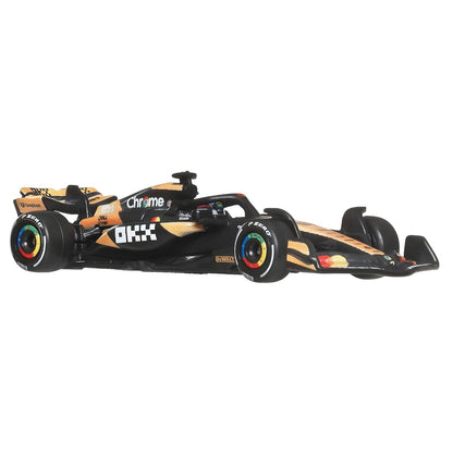 Hot Wheels McLaren MCL38 of Oscar Piastri, 1:64 scale miniature Formula 1 racing car.