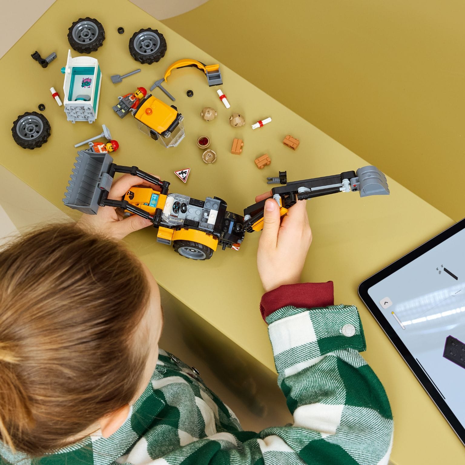 Veículo de construção LEGO City para aventuras urbanas