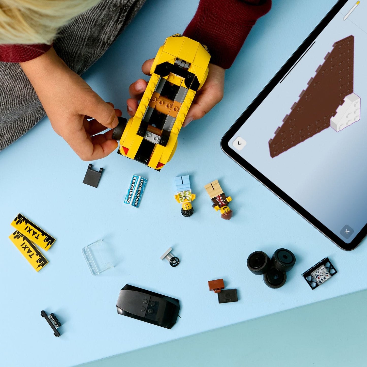 LEGO City Táxi Amarelo vista adicional 2