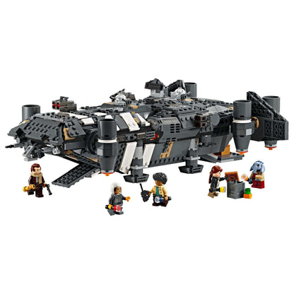 LEGO Star Wars The Onyx Cinder spaceship with minifigures on a mission