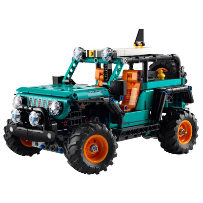 Lego Technic Jeep Wrangler Rubicon SUV turquoise off-road vehicle with orange rims and adventurous look