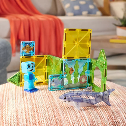 MAGNA-TILES Shark Dive with diver and friendly shark