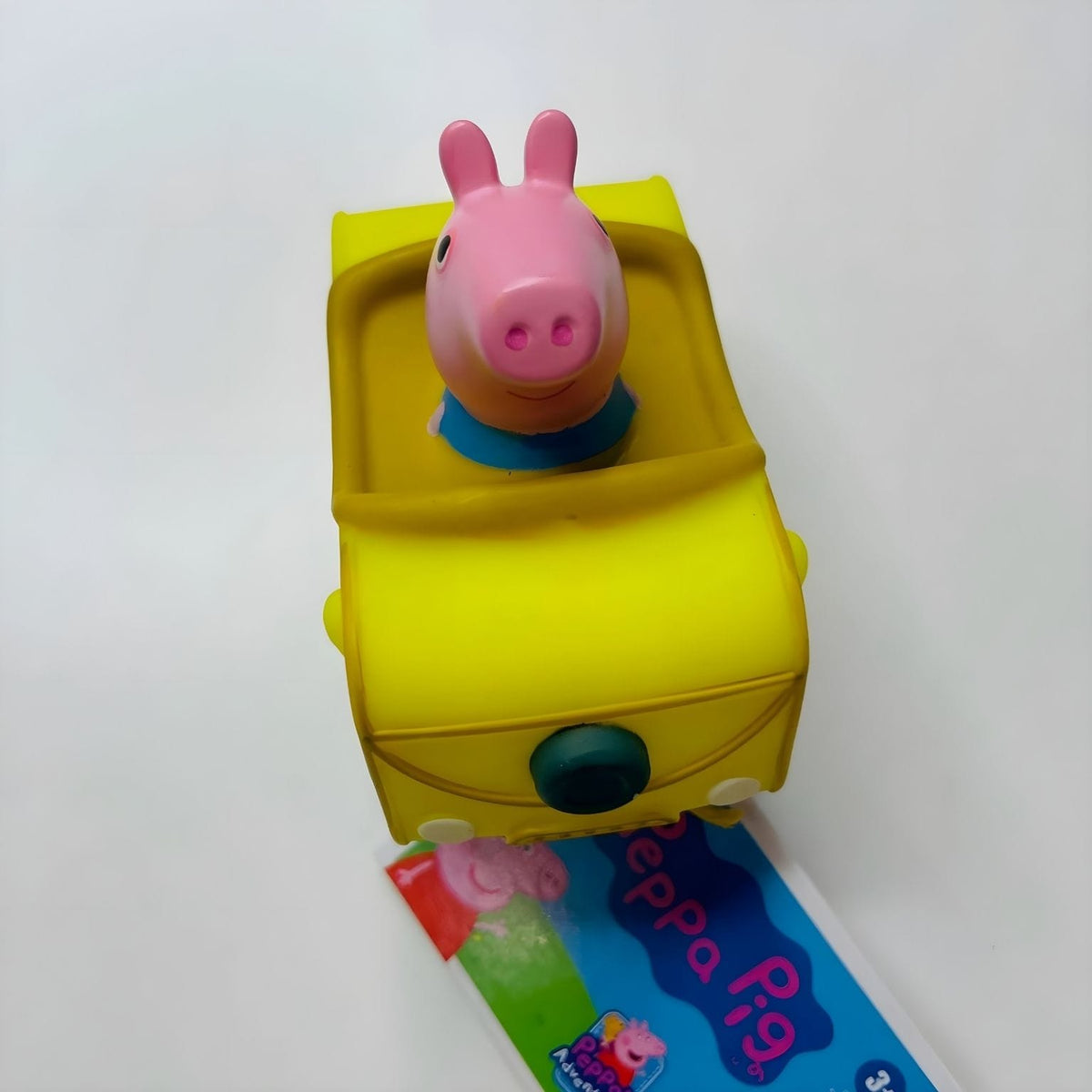 Mini veículo Peppa Pig George com rodas que rolam