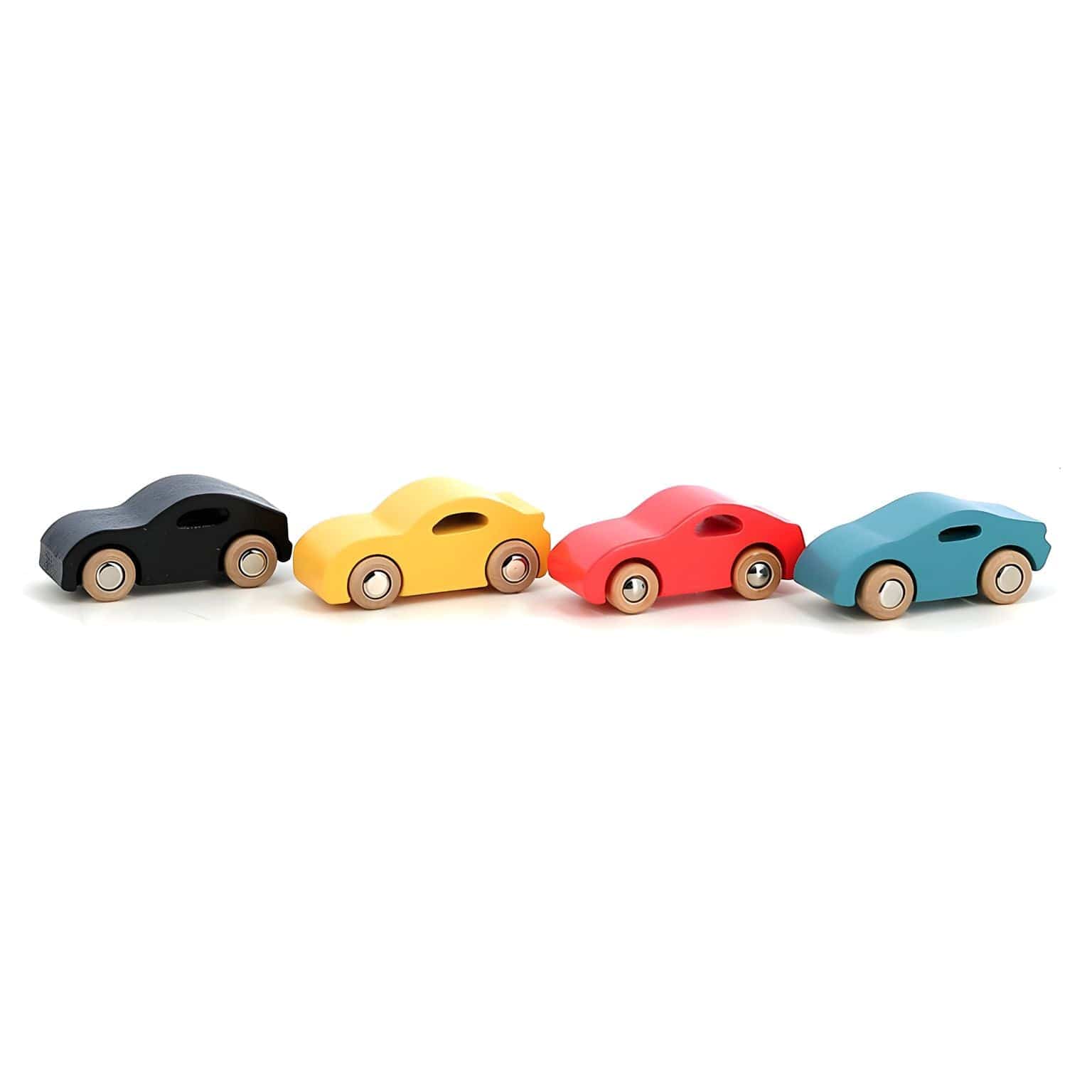 Apresentamos Conjunto viaturas em madeira Super Cars com o SKU 26236925 recomendado para + 3 anos