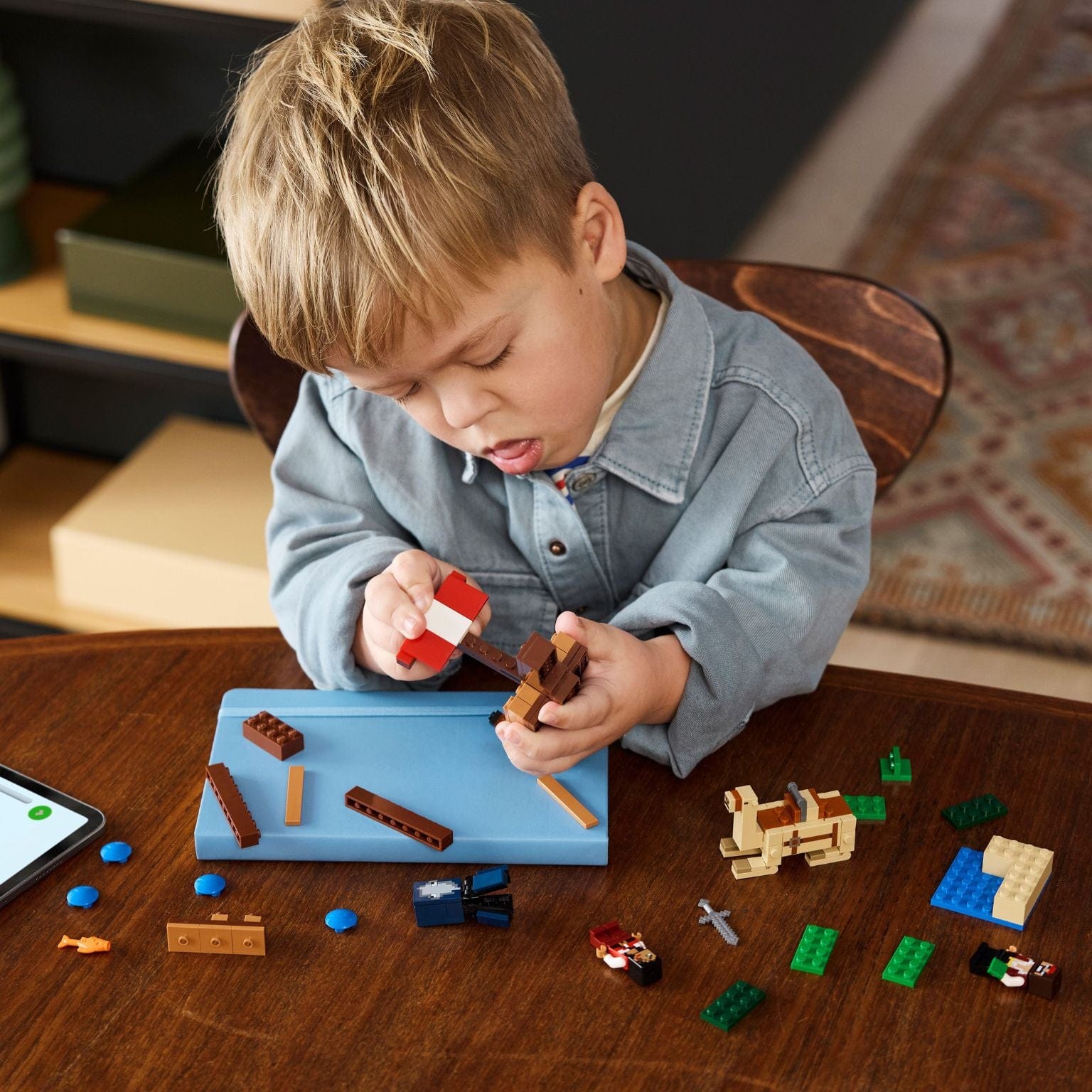 Apresentamos Lego Minecraft - A Viagem do Barco Pirata com o SKU 662125924 recomendado para + 8 anos