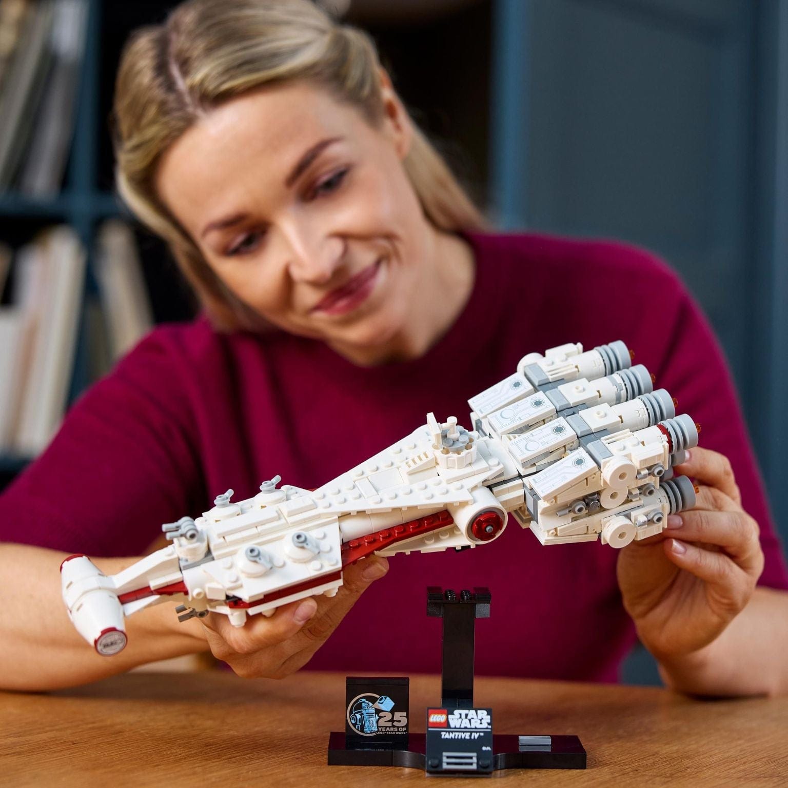 Apresentamos Lego Star Wars Tantive IV com o SKU 667537624 recomendado para + 14 anos