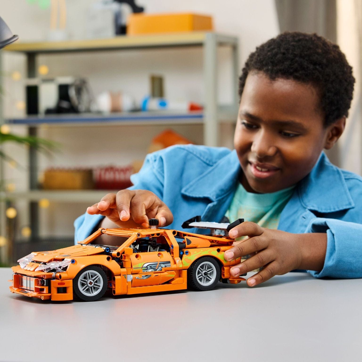 Apresentamos Lego Technic - Fast and Furious Toyota Supra MK4 com o SKU 664220425 recomendado para + 9 anos