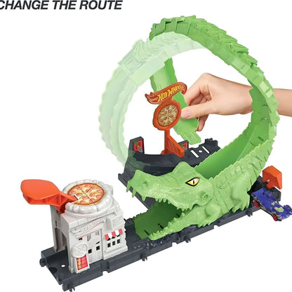 Introducing Hot Wheels - Crocodile Attack Loop with SKU 771096324 recommended for ages 4+