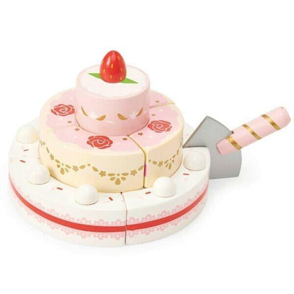 We present Wedding Cake with Strawberries with SKU 40032923 recommended for + 2 years