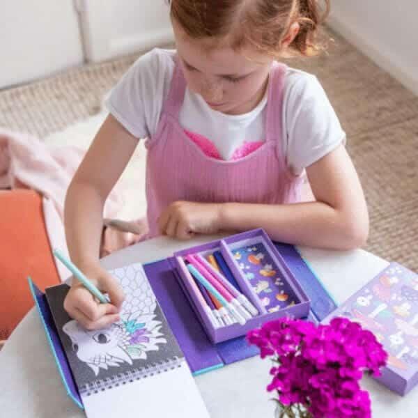 Apresentamos Conjunto para Colorir Floresta Mística com o SKU 836028522 recomendado para + 3 anos