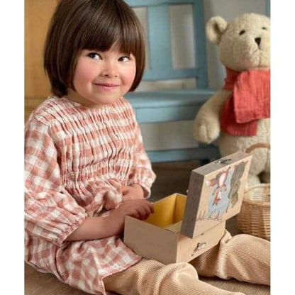 Introducing the Musical Jewellery Box - Musicians with SKU 727052723, recommended for ages 3+