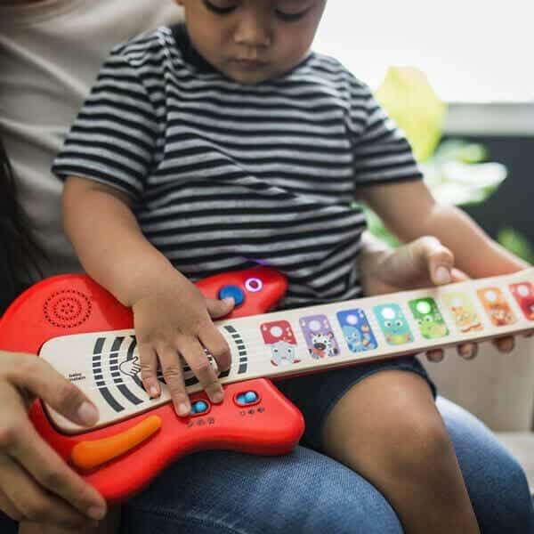 Apresentamos Guitarra Magic Touch com o SKU 821280522 recomendado para + 6 meses