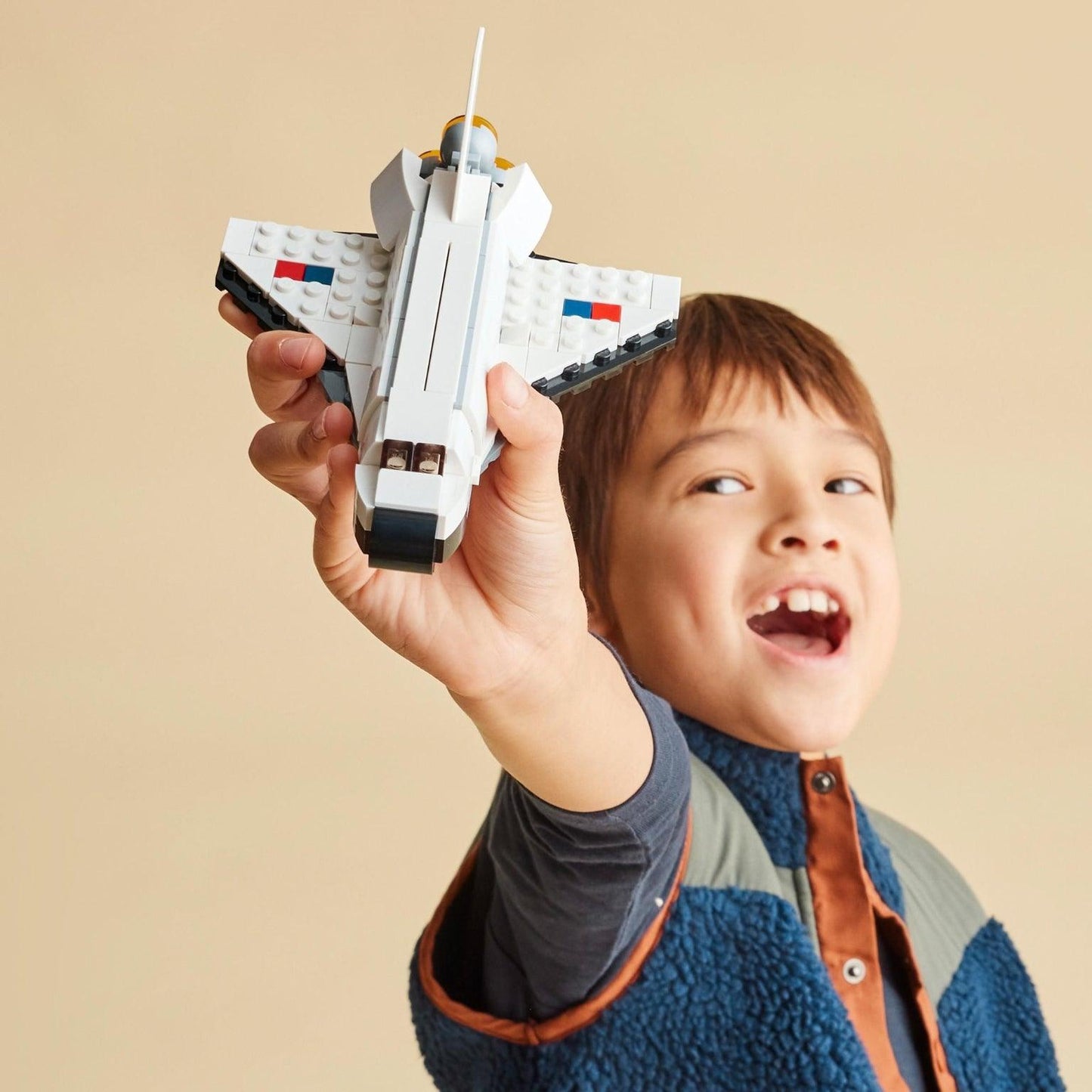 Apresentamos Lego Creator Vaivém Espacial com o SKU 663113425 recomendado para + 6 anos