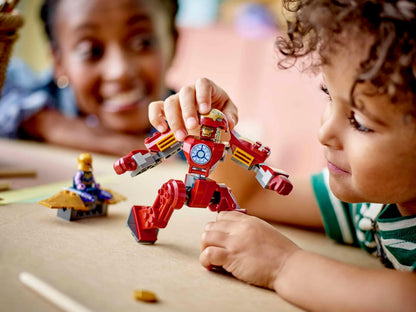 Lego Marvel - Iron Man's Hulkbuster Armour against Thanos with Iron Man and Thanos clashing