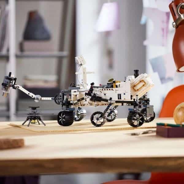 Lego Technic - NASA Mars Rover Perseverance - Brincatoys